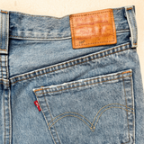 pre-loved Levi's Jeansshorts Gr. 28