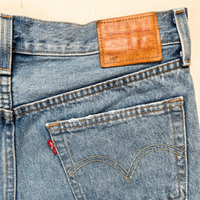 pre-loved Levi's Jeansshorts Gr. 28