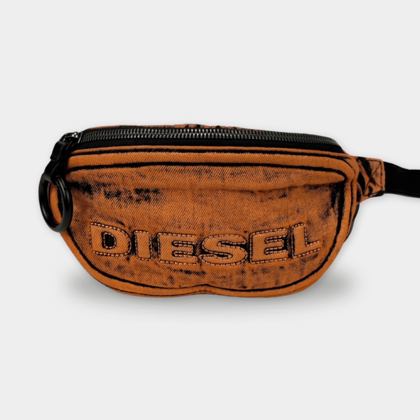 pre-loved Diesel Bauchtasche Umfang 83-133