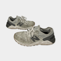 pre-loved New Balance Sneaker Gr. 43