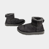 pre-loved UGGs Winterschuhe Gr. 39