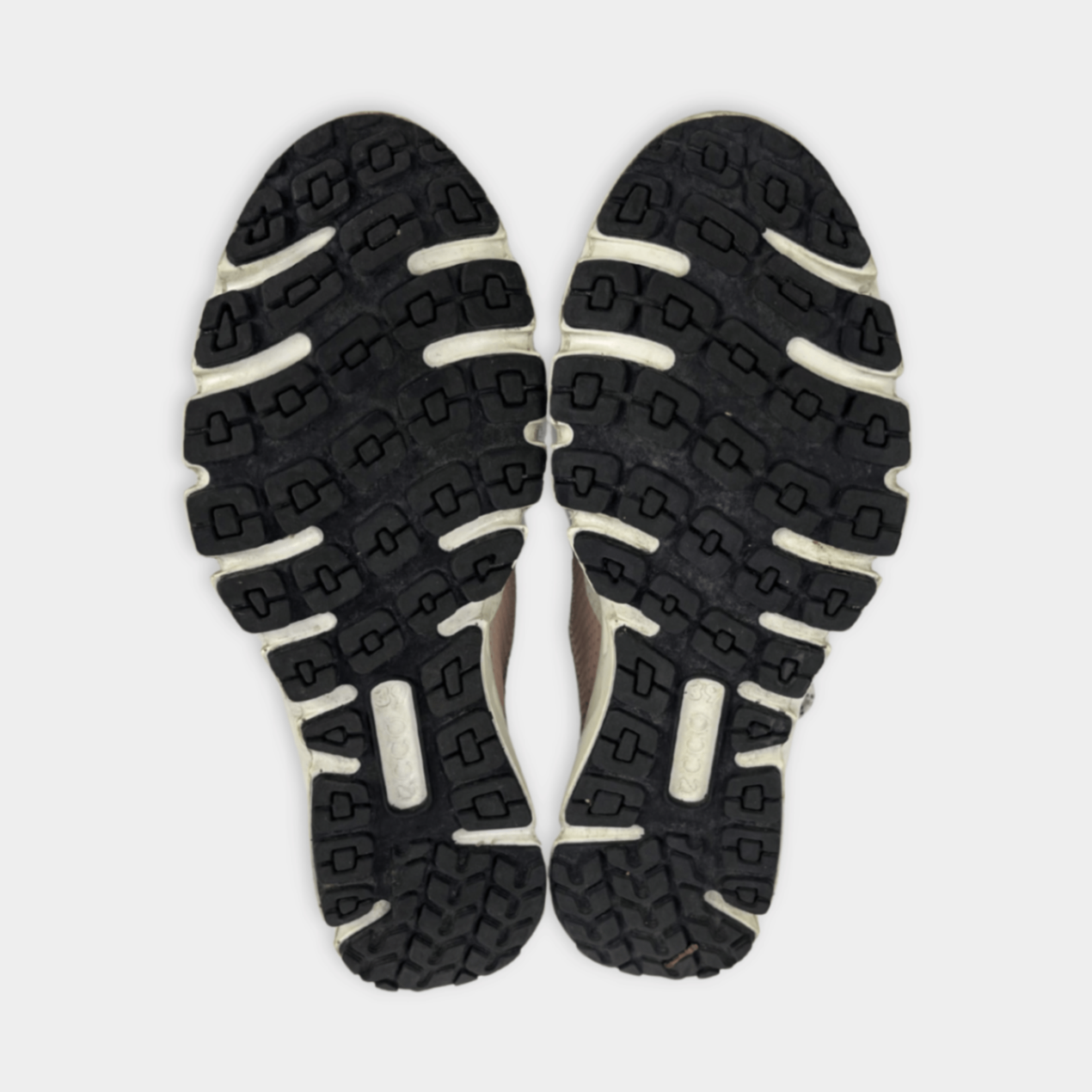 pre-loved Ecco Sneaker Gr. 39
