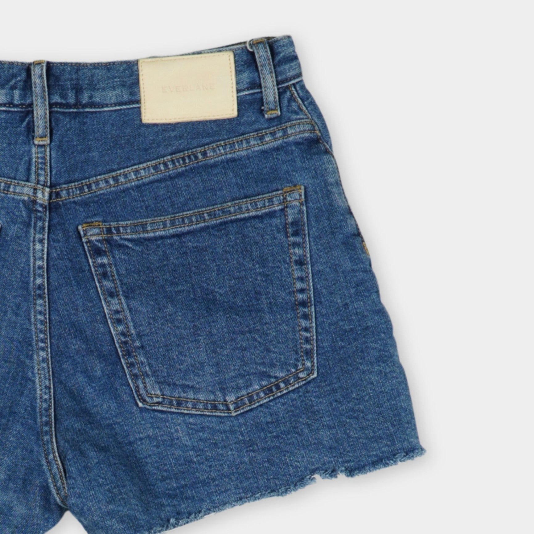 pre-loved Everlane "The Cheeky Short" Jeans-Shorts Gr. 26